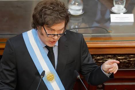 Nación y provincias en una pulseada sin tregua por los fondos