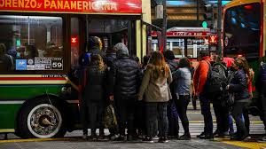 Paro de colectivos: el conflicto con la UTA se convierte en un caso testigo para el Gobierno y el sindicalismo