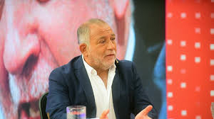 Luis Juez arremete contra Mauricio Macri por sus críticas a Milei: “Parece la gorda Carrió con calzoncillos”