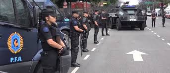 a Corte Suprema confirma condenas a policías por extorsión en Núñez