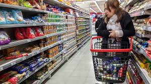 sectores bajan precios para sostener ventas