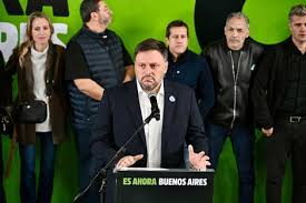 Santoro dispara: “el PRO se volvió un souvenir turístico; la nueva CABA empieza sin ellos”