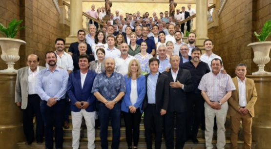 Kicillof se alineó con los barones del Conurbano para reinstalar la reelección indefinida