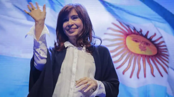 Cristina Kirchner reaparece en escena: entre la interna bonaerense y la derrota porteña