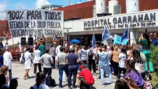 Sueldo de miseria y control millonario: el Gobierno admite el desastre salarial en el Garrahan pero gasta $100 millones en medir presentismo