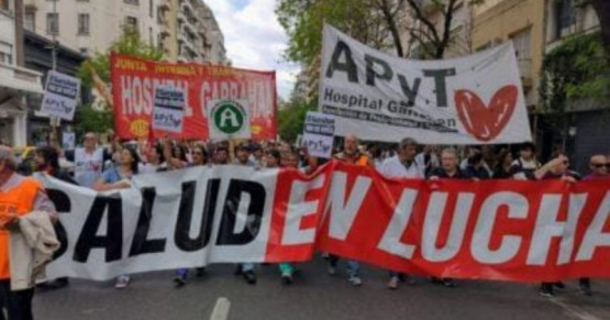  Lugones cede ante la presión y otorga aumento a médicos del Garrahan tras masivas protestas