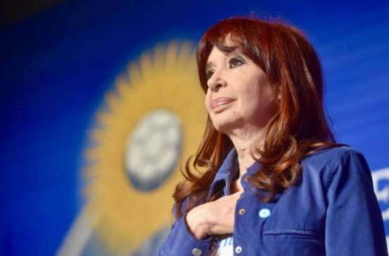 Cristina vuelve al barro: será candidata en la Tercera, el último bastión peronista