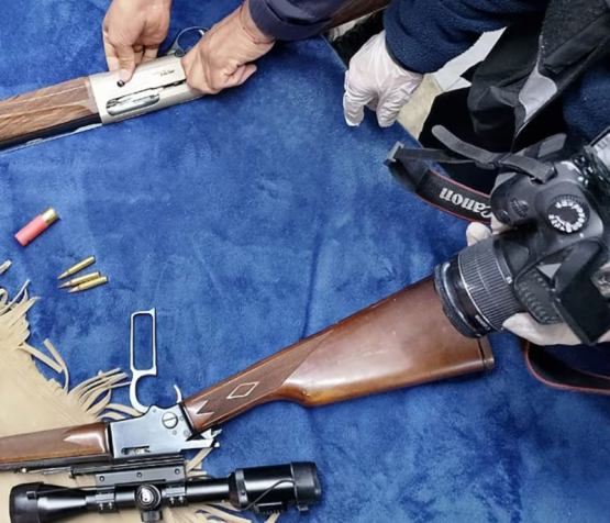 Alarma en Bariloche: comando robó armas, municiones y una caja fuerte