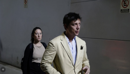 Santiago Caputo teme una marcha masiva que reviva la mística kirchnerista