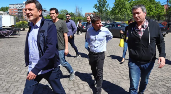 Kicillof, Máximo y Massa: un acuerdo tan frágil como necesario
