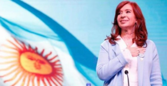 Cristina vuelve al ruedo político desde su prisión domiciliaria