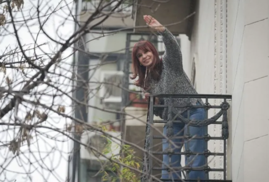 Cristina bajó el martillo: el frente peronista se llama Fuerza Patria