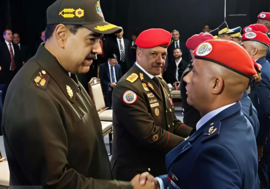 Maduro frena ascensos militares y premia la lealtad con poder