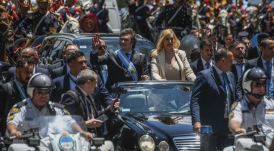 Caputo y Karina al frente de anuncios al campo