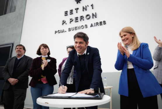 Kicillof responde a la foto de Milei con gestión territorial en la Tercera sección