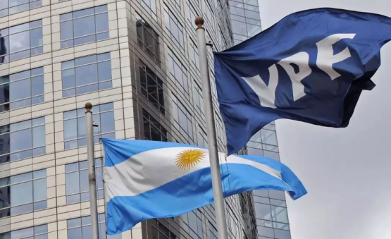 EE. UU. suspende la entrega de acciones de YPF