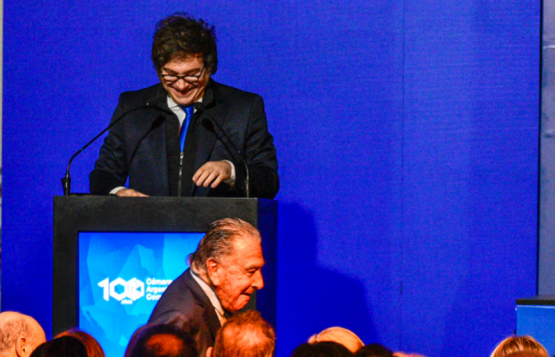 Milei llevó el “fantasma del kirchnerismo” a empresarios 
