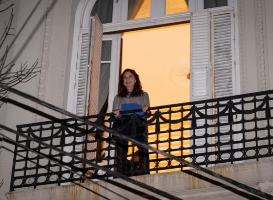 CFK estalló contra el “modelo económico nacional” tras las restricciones