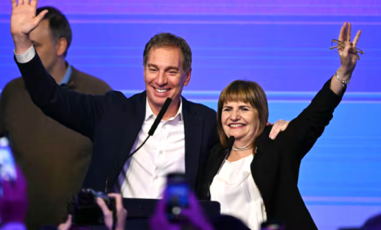 Gobierno devuelve el RENAPER a Santilli: Bullrich firmó algunos DNI